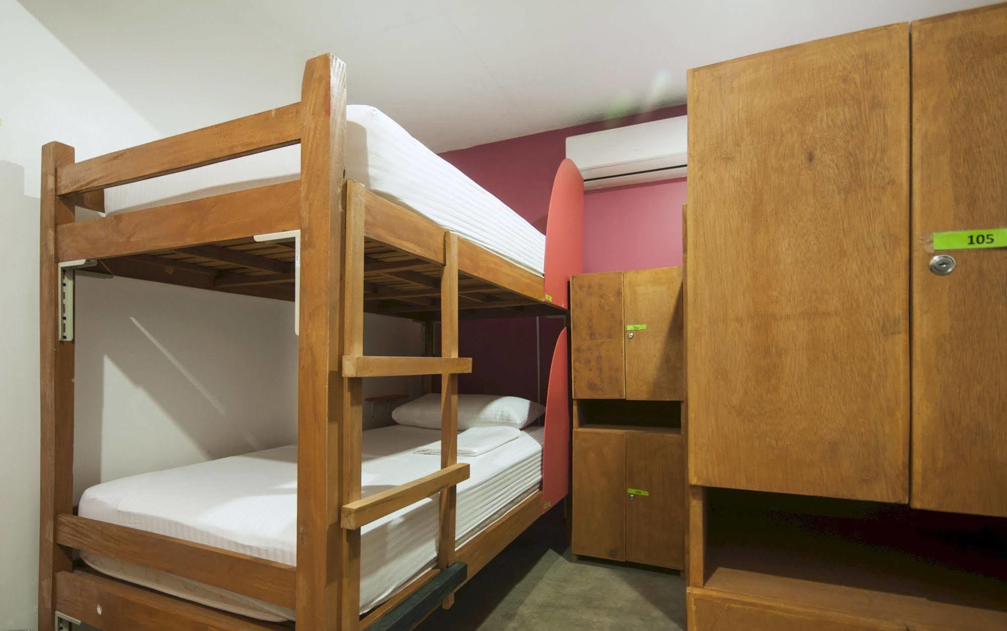 Mnl Boutique Hostel Makati City Zewnętrze zdjęcie
